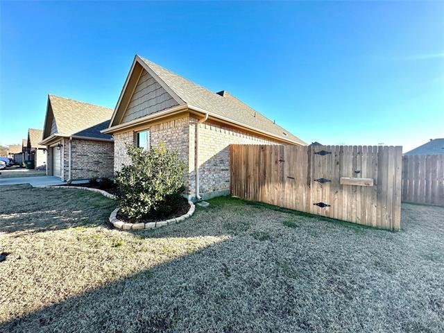113 Wildflower Dr in Whitesboro, TX - Building Photo - Building Photo