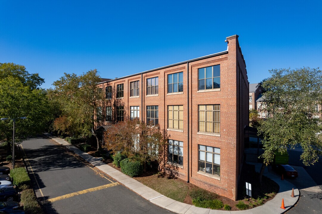 Bullington Warehouse Loft Condos in Durham, NC - Foto de edificio