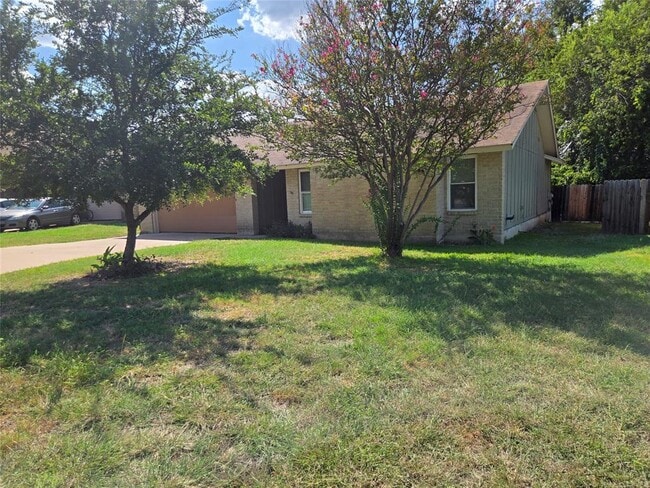 6704 Clubway Ln in Austin, TX - Building Photo - Building Photo