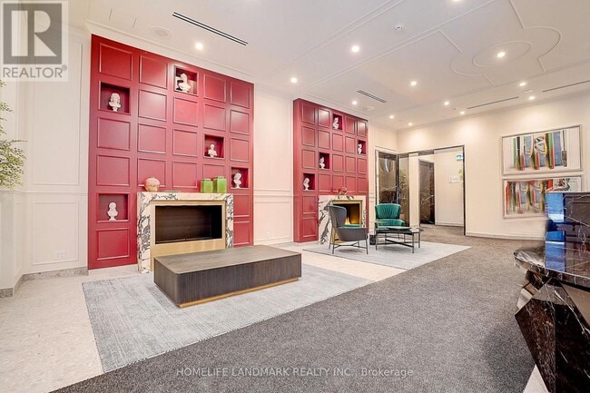 180 Front St E in Toronto, ON - Building Photo - Building Photo