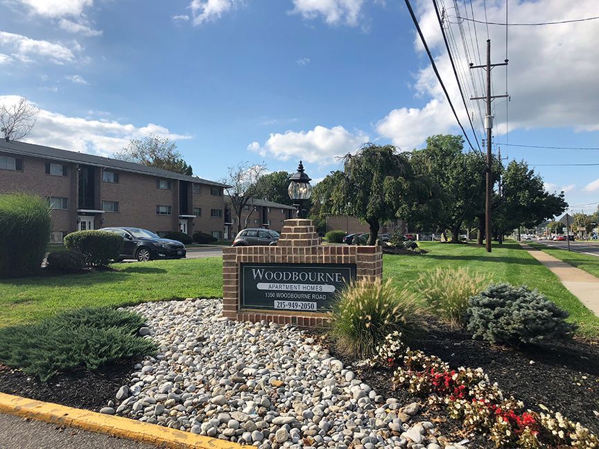 Woodbourne Apartments in Levittown, PA - Foto de edificio