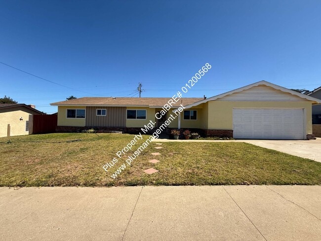 property at 1221 Mira Flores Dr