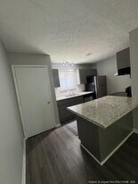 927 Applewood Ln in Fayetteville, NC - Building Photo