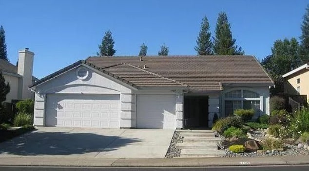 property at 196 Bayline Cir