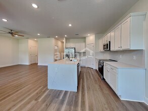 5636 Oesterle Rd in St. Cloud, FL - Building Photo - Building Photo