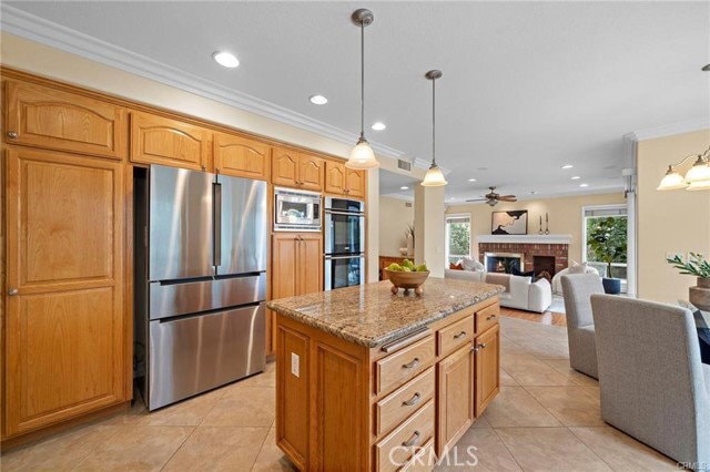 2811 N Roxbury St in Orange, CA - Building Photo - Building Photo