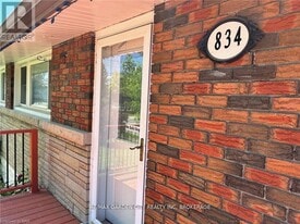 834 David St in Welland, ON - Building Photo