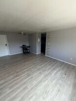 3265 E 143rd St, Unit 303 in Cleveland, OH - Building Photo