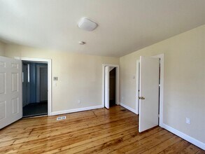 59 Bishop Allen Dr, Unit 1A in Cambridge, MA - Building Photo - Building Photo