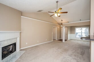 22 Tillbrook Trail in Newnan, GA - Building Photo - Building Photo