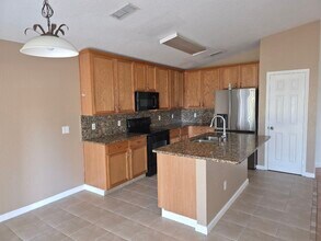 2225 Granger Ave in Kissimmee, FL - Building Photo - Building Photo