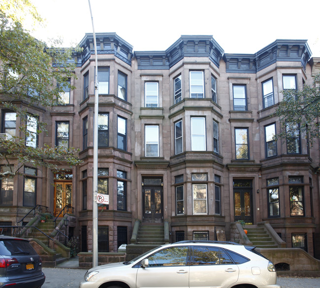 486 1st St in Brooklyn, NY - Foto de edificio - Building Photo