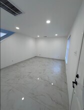 9611 Rads Point in Sugar Land, TX - Building Photo - Building Photo