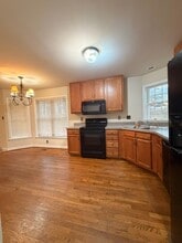 8240 Weathered Oak Ln in Mechanicsville, VA - Foto de edificio - Building Photo