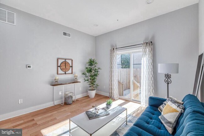 2636 Latona St in Philadelphia, PA - Building Photo - Building Photo