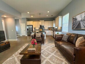 6201 Felix Ave in Austin, TX - Building Photo - Building Photo