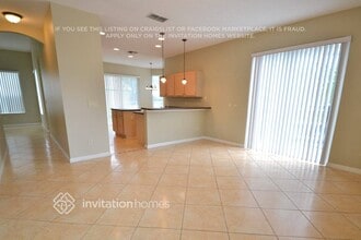 901 Rosinia Ct in Orlando, FL - Foto de edificio - Building Photo