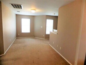 7000 Eagle Vail Dr in Plano, TX - Building Photo - Building Photo