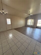 104 Castellon Ct in Killeen, TX - Building Photo - Building Photo