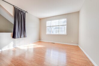 3377 Ravinia Cir in Aurora, IL - Building Photo - Building Photo