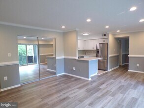 7855 Enola St in McLean, VA - Building Photo - Building Photo