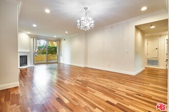 10617 Eastborne Ave-Unit -104 in Los Angeles, CA - Building Photo - Building Photo