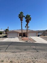3461 Iroquois Dr in Lake Havasu City, AZ - Building Photo