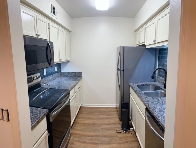 property at 2118 Acklen Ave