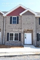 157 Cedar Point Ln in Harrisonburg, VA - Building Photo