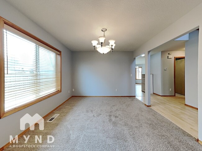 16303 NE 43rd Way in Vancouver, WA - Building Photo - Building Photo