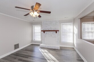 5117 Chestnut Lake Dr in Charlotte, NC - Building Photo - Building Photo