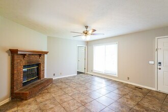 318 Huntington Dr in Gallatin, TN - Building Photo - Building Photo