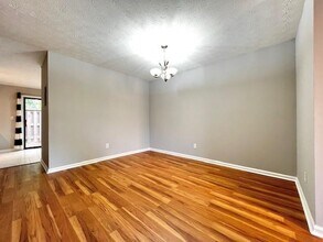 2201 Parkaire Crossing in Marietta, GA - Building Photo - Building Photo