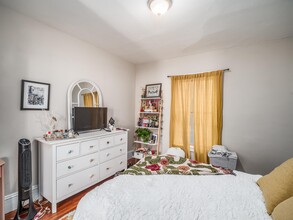308 Beacon St, Unit 1 in Somerville, MA - Building Photo - Building Photo