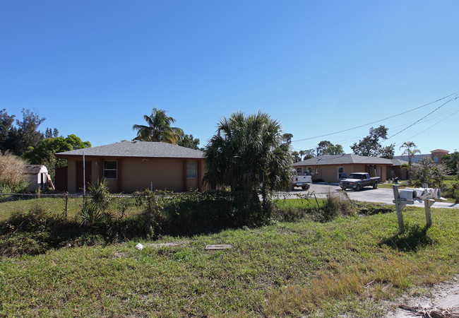 1430 N Stacy St in West Palm Beach, FL - Foto de edificio - Building Photo