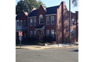 3159 Ellwood Ave Apartments