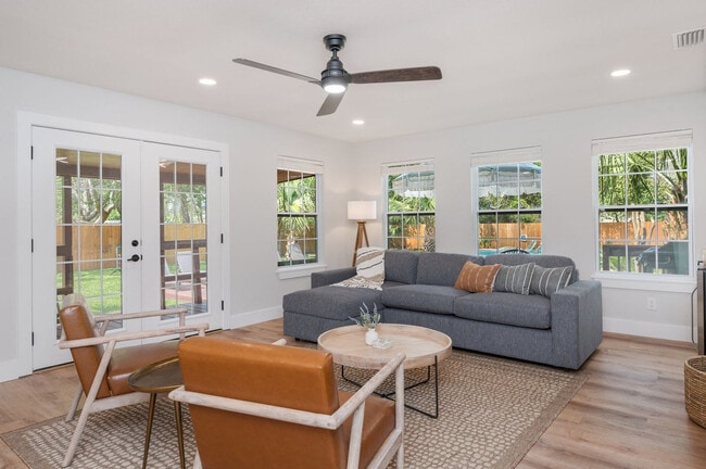 111 Patton Dr NE in Fort Walton Beach, FL - Building Photo - Building Photo