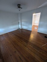 8 N Bank St, Unit 1 in New Haven, CT - Building Photo