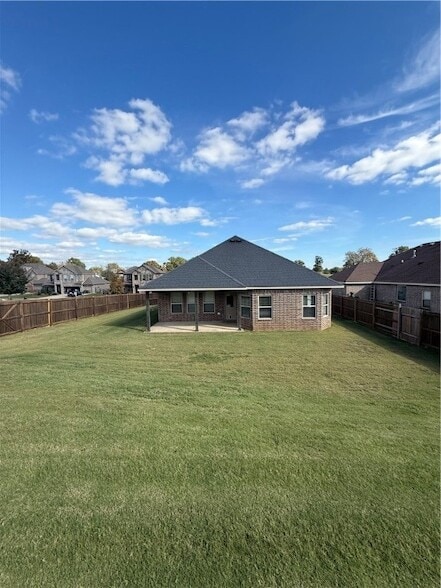 511 Rustic Creek Ln in Cave Springs, AR - Foto de edificio - Building Photo