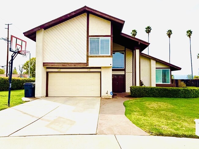property at 15 Amber Ct