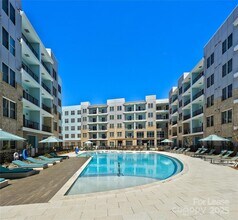 8501 University Executive Park Dr, Unit B2 in Charlotte, NC - Building Photo - Building Photo