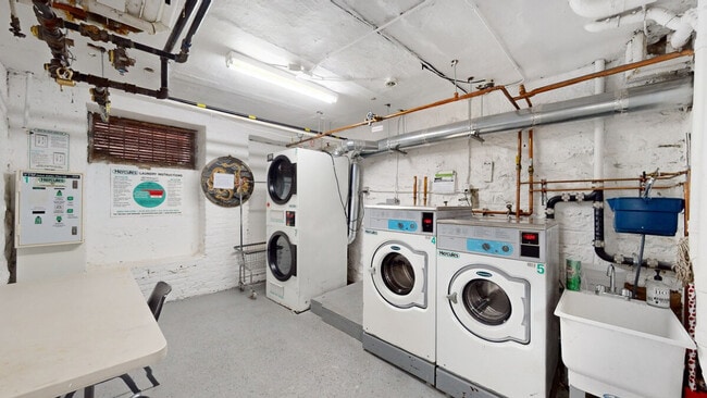 245 W 113th St in New York, NY - Building Photo - Building Photo
