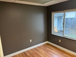 208-210-210 McClure St in Dravosburg, PA - Building Photo - Building Photo