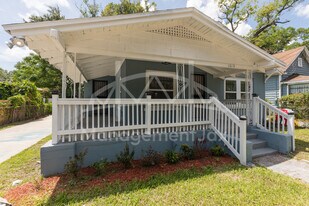 1610 W 33rd St in Jacksonville, FL - Building Photo