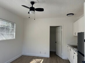 9036 Carson St, Unit #3 in Culver City, CA - Building Photo - Building Photo