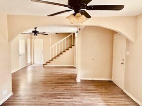 14 Richards Courts in La Marque, TX - Building Photo - Building Photo