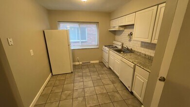 448 Eichelberger St in St. Louis, MO - Building Photo - Building Photo