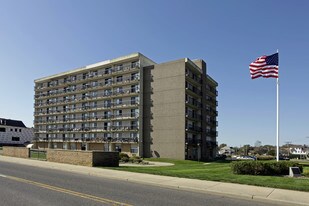 Oceanpointe Towers Apartments