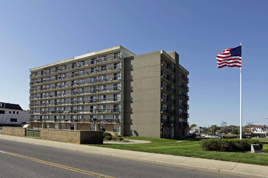 Oceanpointe Towers in Long Branch, NJ - Building Photo