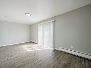 149 Huronview Ct in White Lake, MI - Building Photo - Building Photo